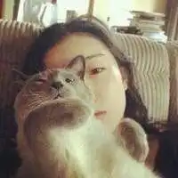 情侣头像带有猫的一男一女微信头像图片大全
