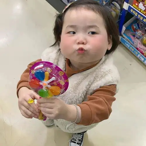 萌娃头像黄夏温太可爱啦
