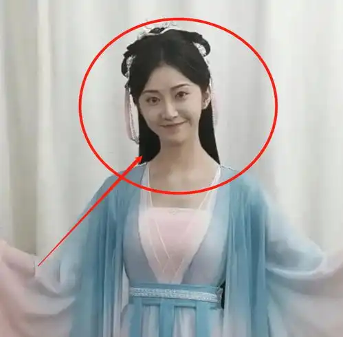 沉香如屑晒定妆照,成毅白发造型仙气飘飘,杨紫的造型却一言难尽
