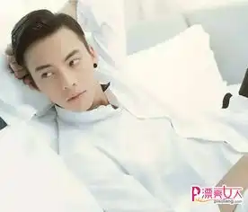 杨洋鹿晗吴亦凡李易峰的禁欲系白衬衫,看了你想掳走哪个美男
