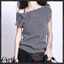 闪发artka阿卡夏季女装灰色可爱扭结装饰斜v领短袖针织衫b05731
