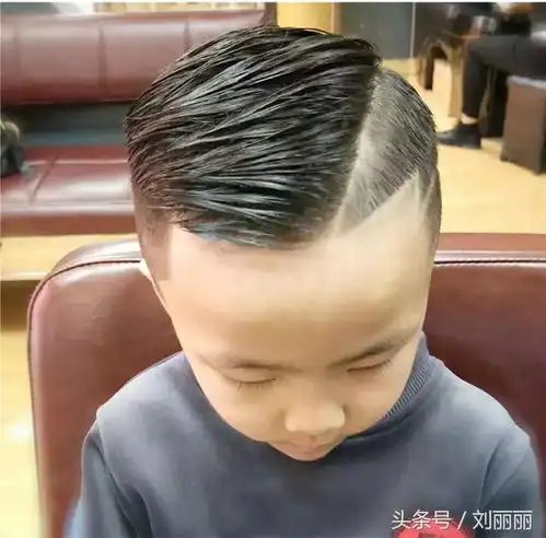 最受妈妈们喜欢的小朋友发型收藏版,男孩帅气,女孩美丽
