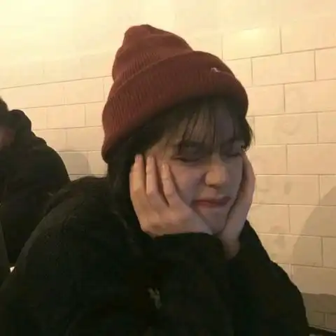 15条体现自己是情种的句子,句句深情,选一条发自己朋友圈吧
