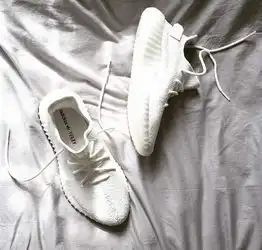 如此纯净adidasyeezyboost350v2triplewhite细节图赏
