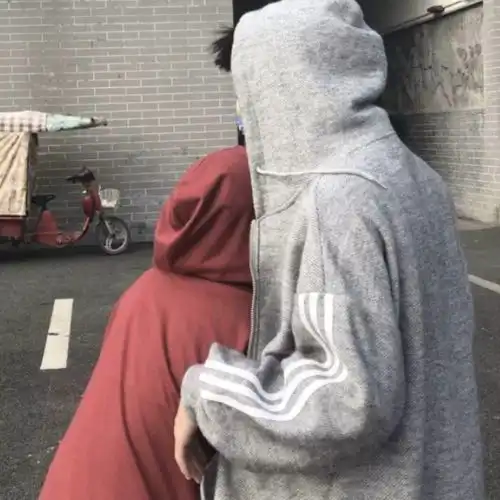 ins不露脸情头,最近敲隐蔽情头火了,不隐蔽不要钱
