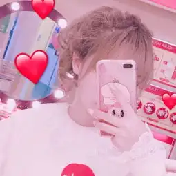 女生唯美粉色小可爱风格的头像
