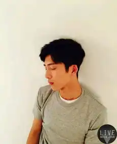 禁欲系已过时,盐系脸才是当今时尚圈的主角
