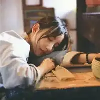 森系暖色系女生头像图片
