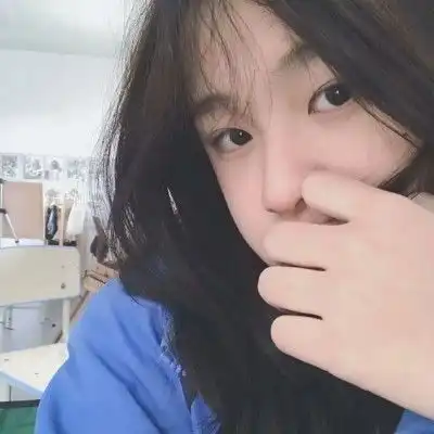 ins蓝色系可爱女生头像
