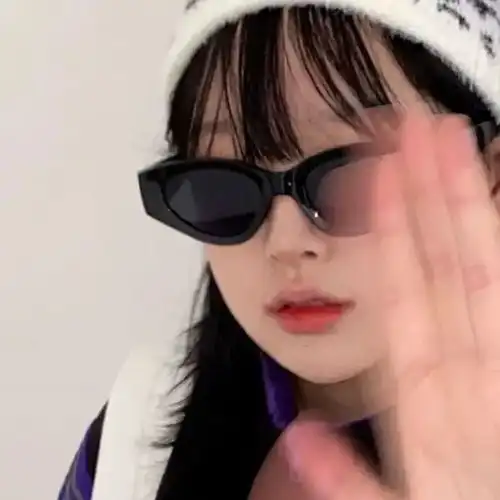 笑到窒息的朋友圈说说文案
