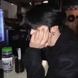 12星座男被女生强吻后有什么反应双鱼男有点心动,双子亮了
