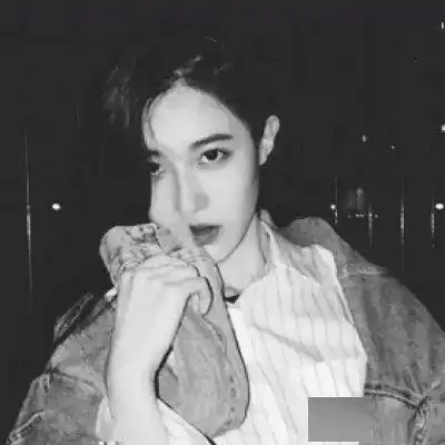 黑白头像高清女生头像
