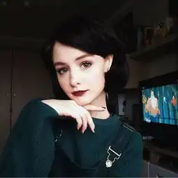 欧美女生头像
