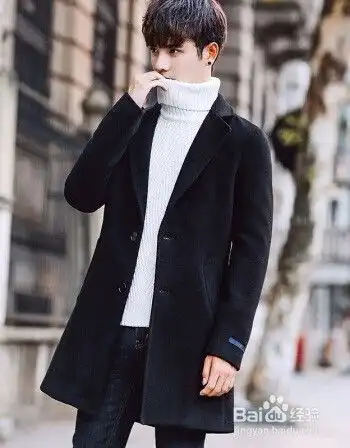 男士黑色长款呢子大衣怎么搭配

