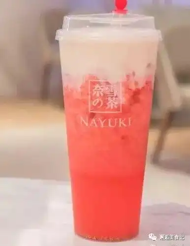 你一定要去尝试下最近甜品界新流行的一种吃法一茶一欧包
