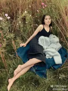 禁欲系女孩郭碧婷也玩儿起了性感,可画风还是那么文艺
