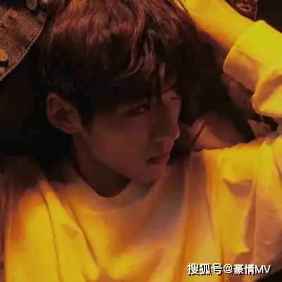 暗黑系男生头像真人2022帅气吸引人的高级感的男头
