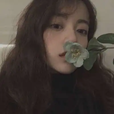 至尊版原宿风微丧头像靠键盘女生头像我要个性网

