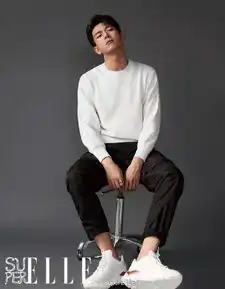 杨紫李现封面丨佟年韩商言再合体,这次有没有甜到你
