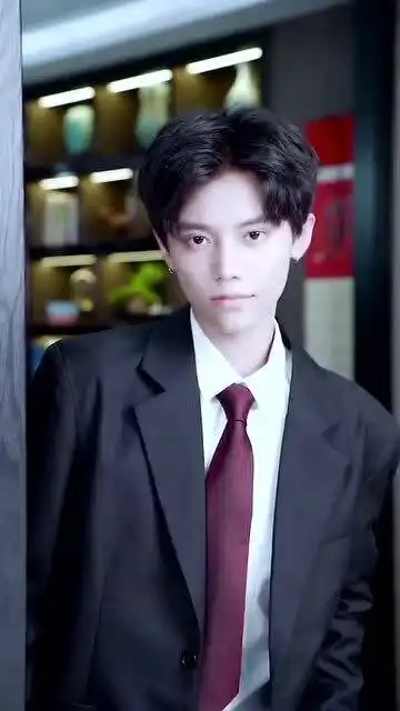 小奶狗花式玩坏情侣装,你的衣服配我的领带最后配色扎心了
