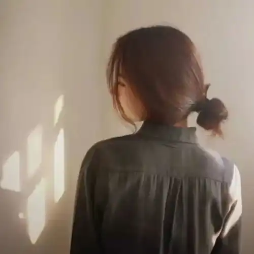 女生头像丨背影头像大全
