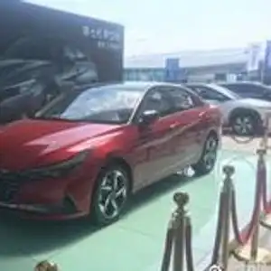 韩系又一轿跑帅货来了,颜值不输菲斯塔
