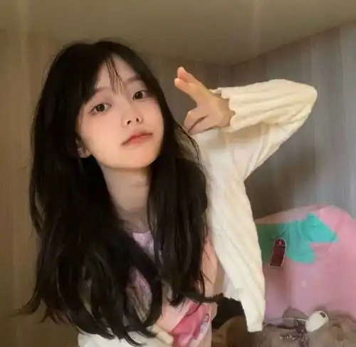 优质精选小众温柔甜美女生头像458
