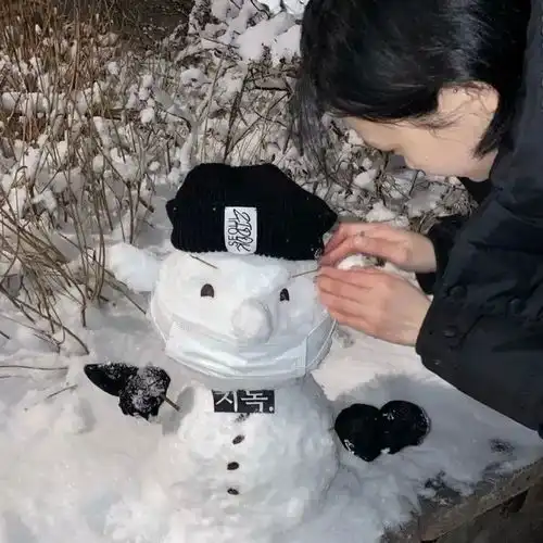 冬季氛围感十足的宝藏女头
