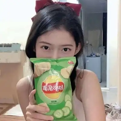 带点绿的女头小清新天气这么热女生头像我要个性网
