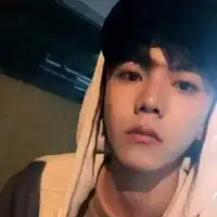谁的年少不轻狂伤感头像
