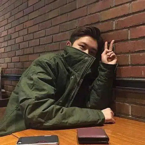 女生十分掉价的行为,尤其是最后一条,别老是自我感觉良好
