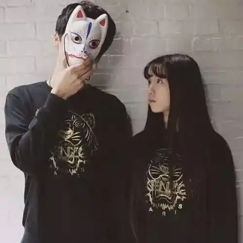 恶狼面具男
