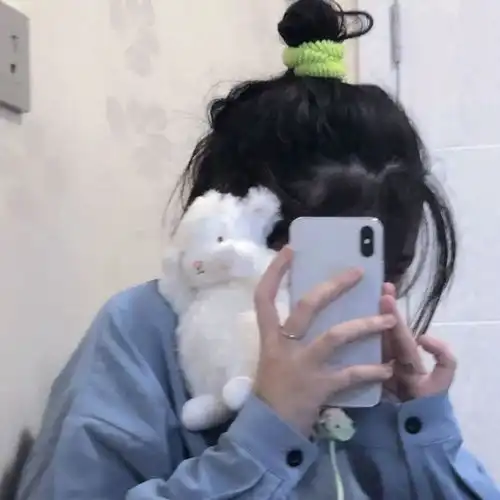 蓝色系仙女卡通真人
