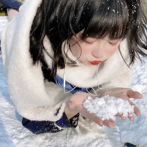 优质精选小众温柔甜美女生头像438
