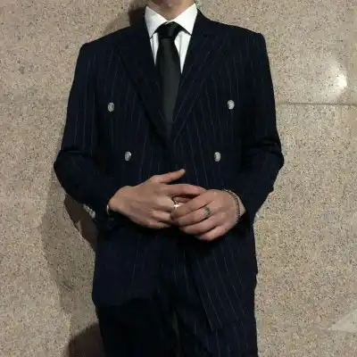 正装头像男半身绅士西服男生头像
