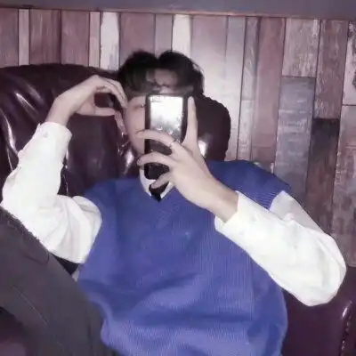 蓝色系男生头像可爱有个性
