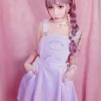 粉色系动漫图片女生微信头像图片大全
