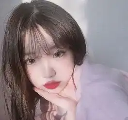 简单又好看的发型春季赶紧躁起来
