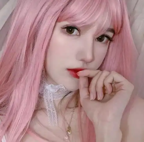 粉色系女生头像
