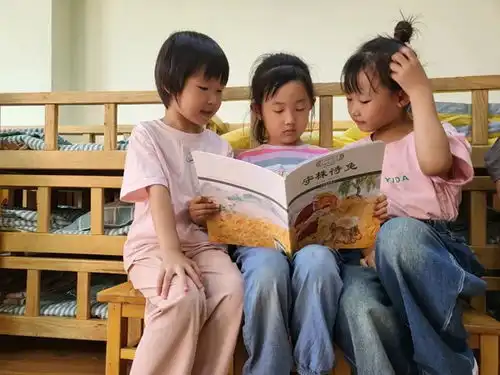 临沂向青少年儿童赠送中华优秀传统文化少儿绘本大系
