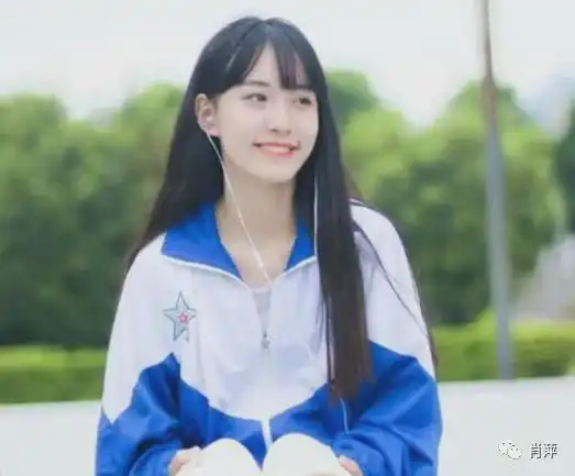 初中女生自认仙气飘飘的行为,在男生眼里很幼稚,尽量避开
