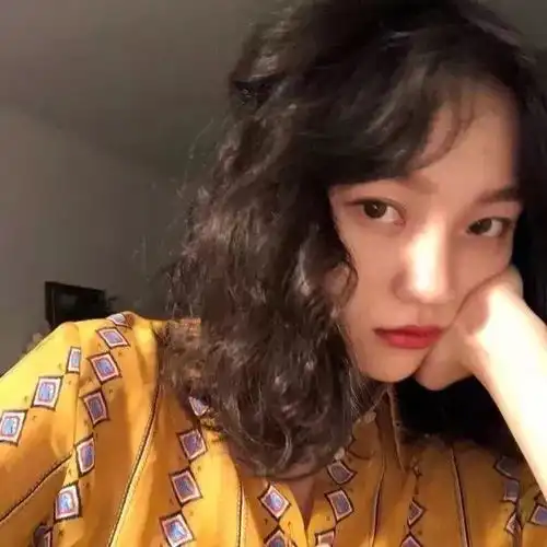 头像最好的感情连沉默都很舒服
