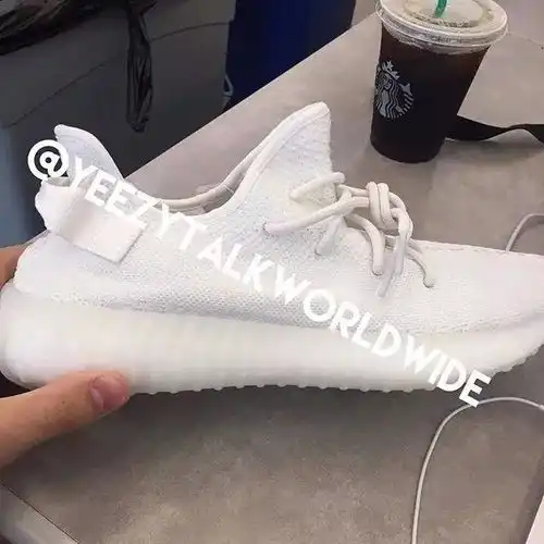 新货鞋报丨4月主角是yeezy,除了小白鞋,又有新色曝光
