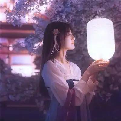 古风汉服女头像
