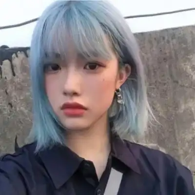 安优质味美女生短发头像
