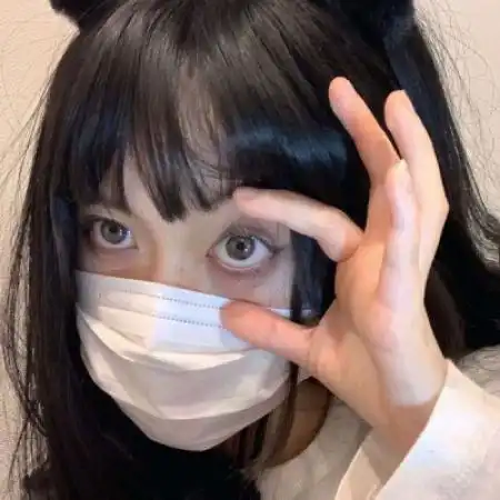 绝版高冷女头真人版,久念之人在梦不在眼
