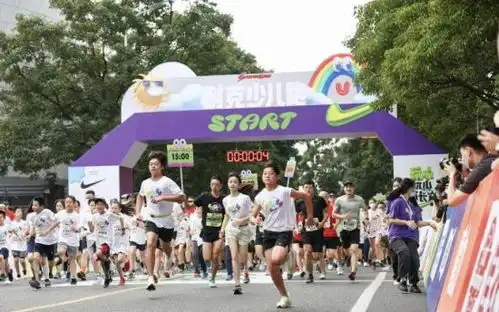 2021上马speedx系列赛耐克少儿跑鸣枪开跑
