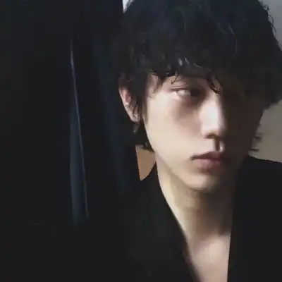 ins高冷文艺范男头正午是长调的男生头像我要个性网
