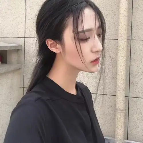 高冷女生头像
