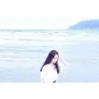 白边女生头像小清新微信头像图片大全
